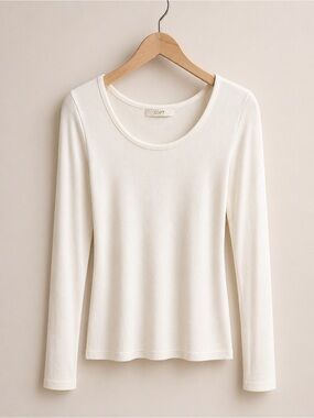 LOFT Long-Sleeve Scoop Neck Tee in Cream